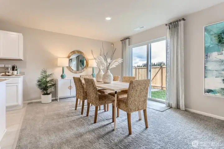 Disclaimer Secondary photos of same floor plan on different lot in different community: Photos are from another Luna, finishes, upgrades, and features may vary.