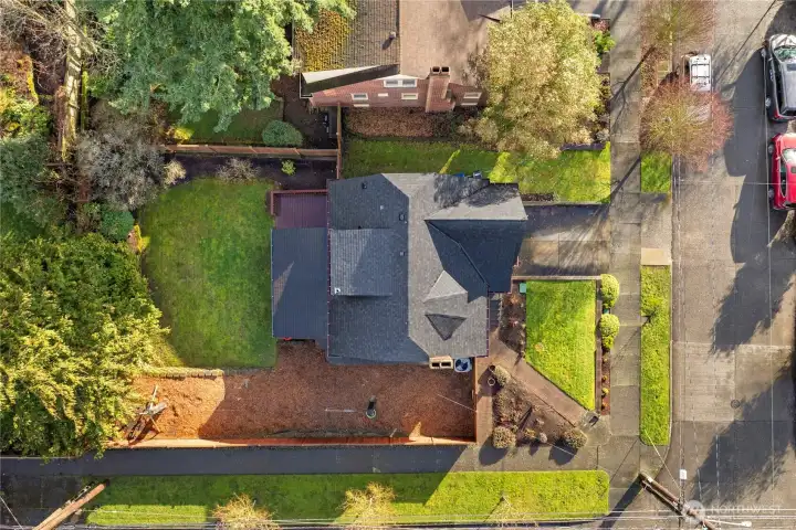 Large corner lot in a quiet neighborhood.  Truly great find.