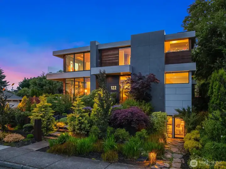 Note the private entrance to the lower level