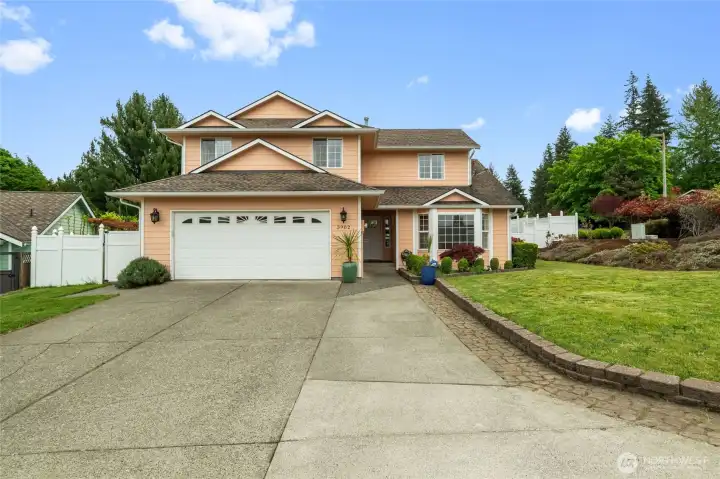 Silver Beach 4 bedroom 3.5 bath home.