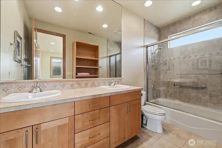Casita Bathroom
