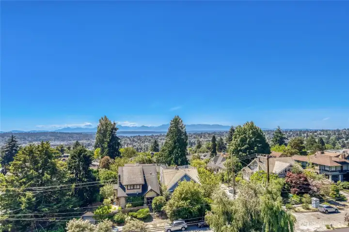 Stunning views of the Olympics and PugetSound from the rooftop deck