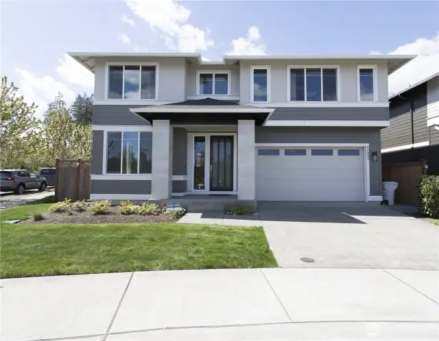 Excellent location in Ten Trails: surrounded by parks & trails. Corner Lot with abundance of light.