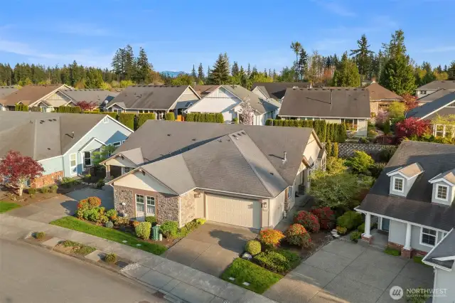 Welcome to this beautifully maintained Chelan floor plan, a thoughtfully designed single-level home built by Shea Homes in 2005.