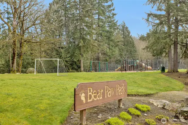 Community Park with Tennis/Pickleball, Basketball, play structure and soccer net