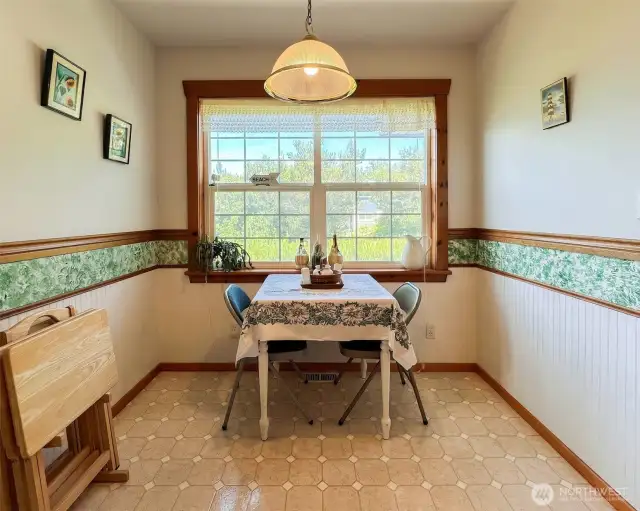 Breakfast nook