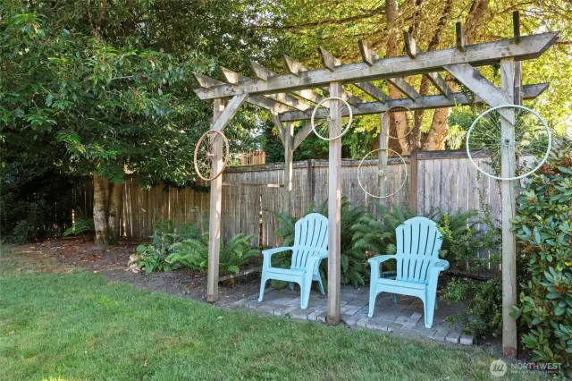 Sit and enjoy pets or littles playing, or simply watch the grass grow :)