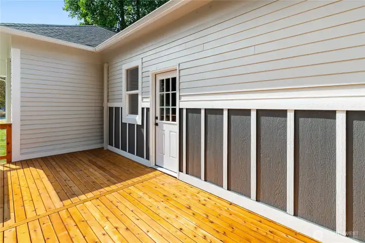 Private deck off of the primary!