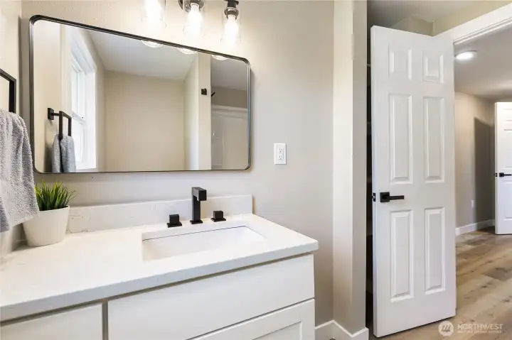 Full bathroom for other bedrooms and guests