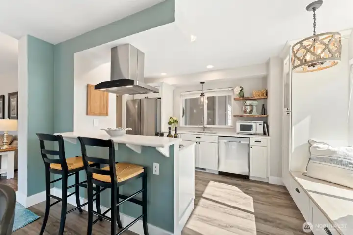 Kitchen bar