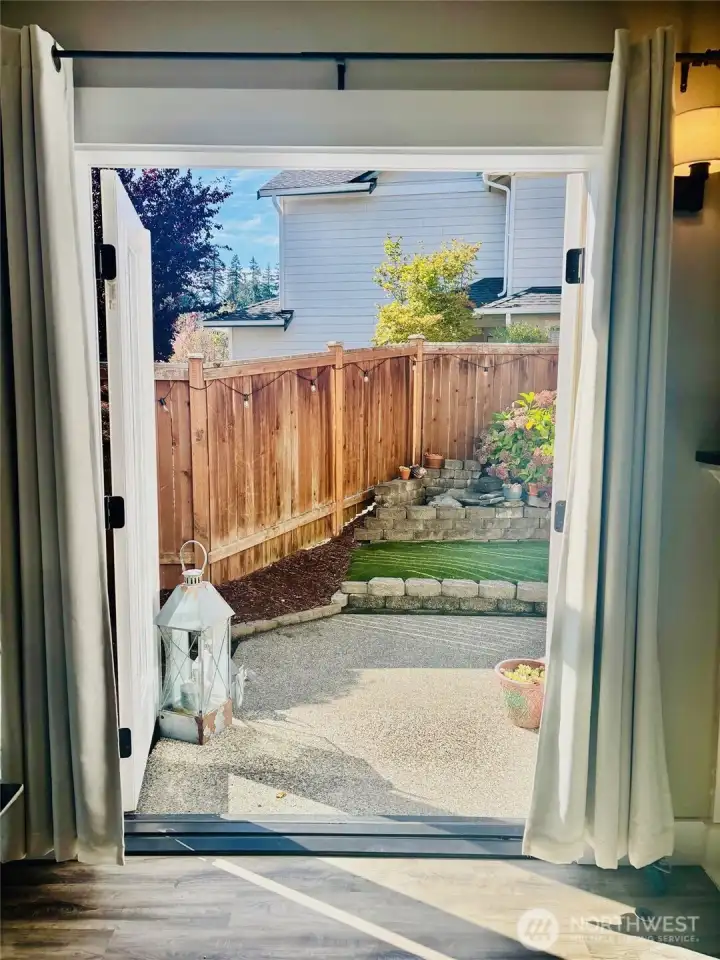 French door lead to patio
