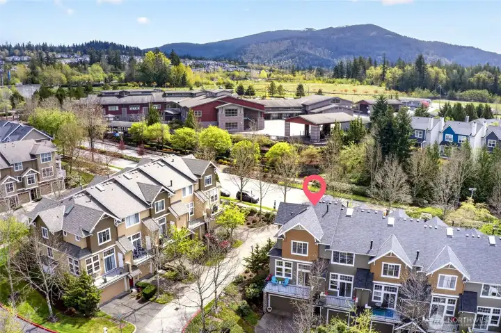 Set within one of Issaquah Highlands’ most desirable pockets, the home enjoys close proximity to the local elementary school, located directly across the street. The surrounding views of the foothills and open green space reinforce the lifestyle this area is known for. You can even see the Grand View park in the distance that gives you amazing views.