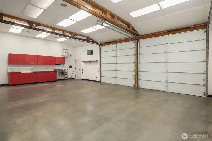 tons of space, and very clean