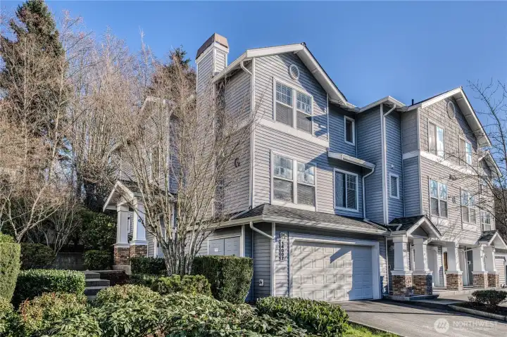 Welcome home to the RIDGE AT HIGHLANDS EAST Unit G1. Welcome home to the RIDGE AT HIGHLANDS EAST Unit G1.