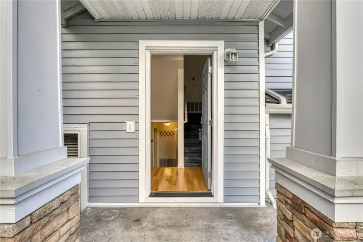 ront door of Townhouse opens to the main entrance level. Go down to the Bonus Room and Garage on the left and up to the 2nd and 3rd level on the right. ront door of Townhouse opens to the main entrance level. Go down to the Bonus Room and Garage on the left and up to the 2nd and 3rd level on the right.
