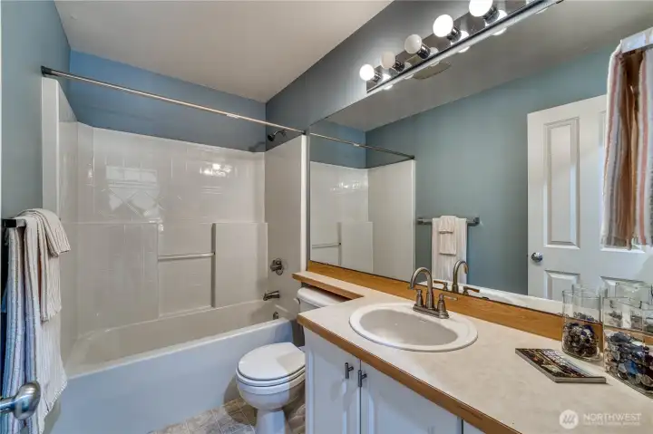 Upper level floor 3 full hall bath with tub and shower. Upper level floor 3 full hall bath with tub and shower.