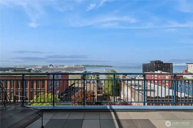 Rooftop Deck
