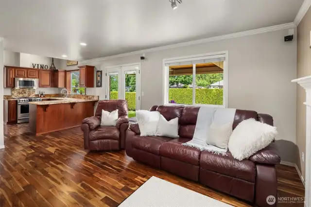 Family Room to Kitchen