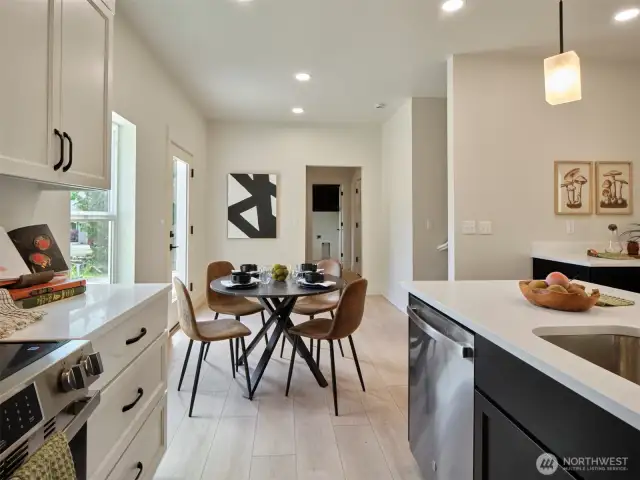Kitchen/Dining Area