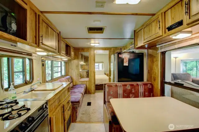 Length of trailer view at The Glen at Maple Falls