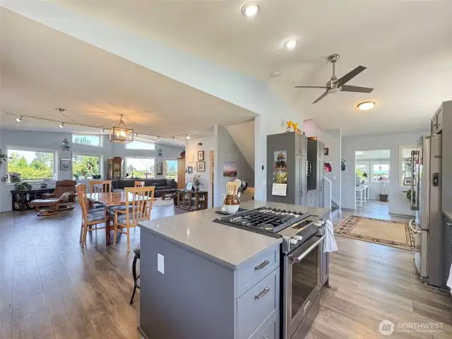 Beautifully Remodeled Kitchen