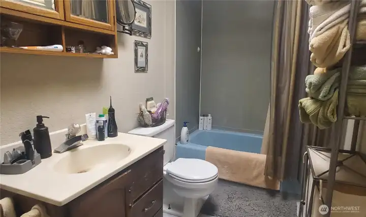 single house bathroom