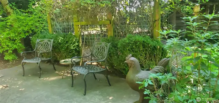 garden patio seating