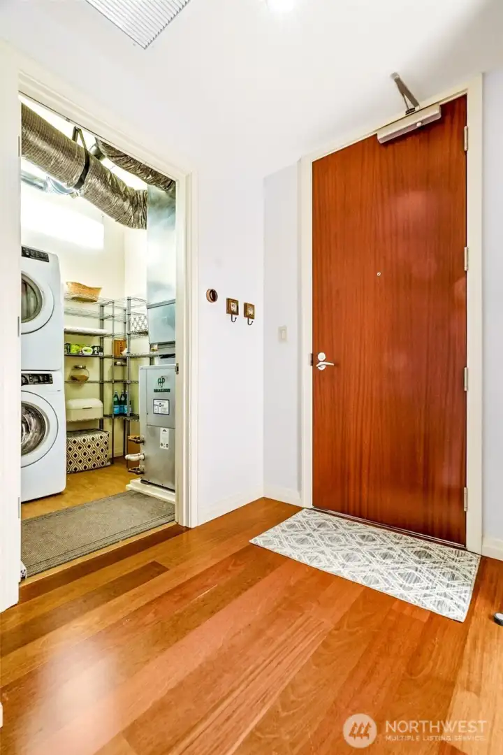 In Unit Washer Dryer.