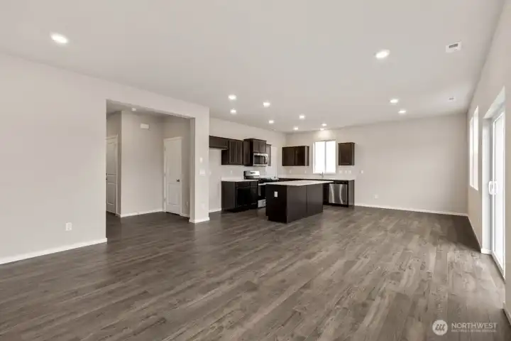 Pictures are for representational purposes only. Materials and colors may vary.