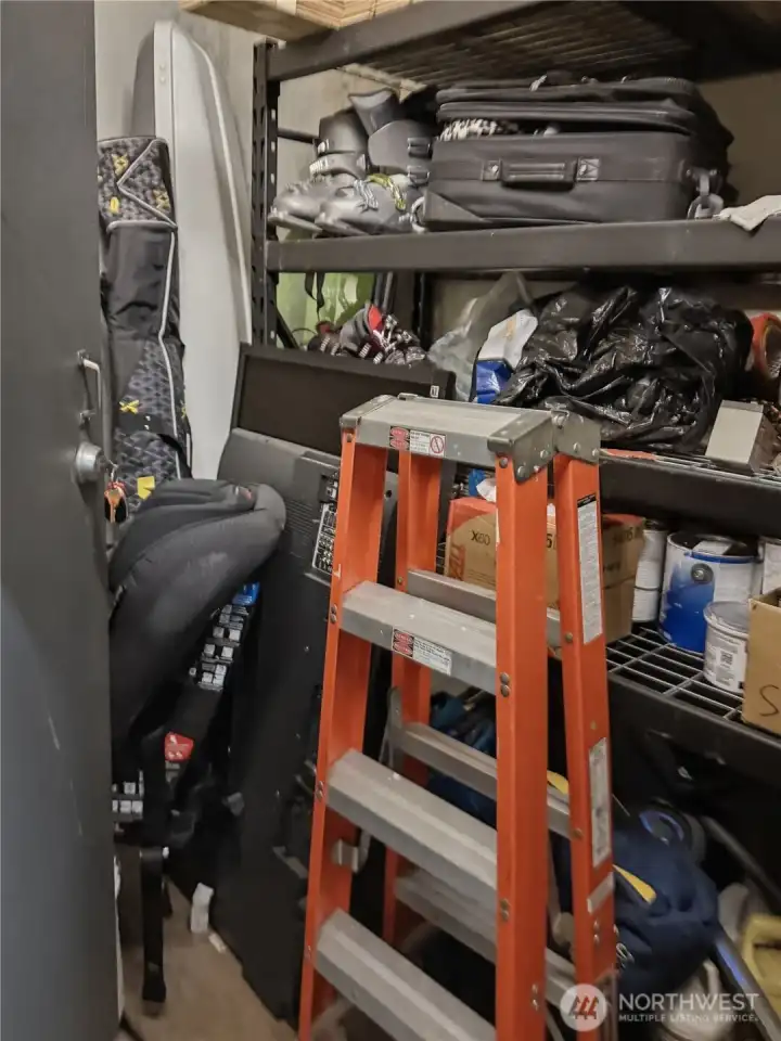 Storage unit Storage unit