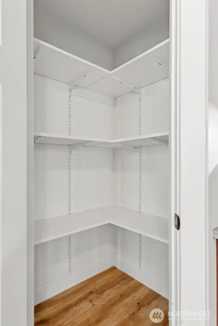 Corner Kithen Pantry
