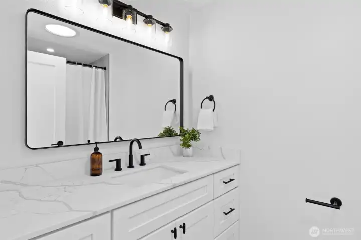 Full bathroom off bedroom on main. Full bathroom off bedroom on main.