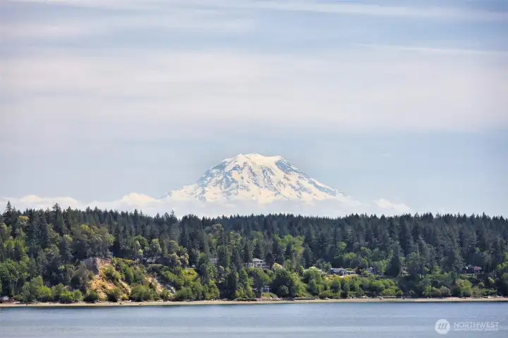 The extraordinary view of Mount Rainier The extraordinary view of Mount Rainier