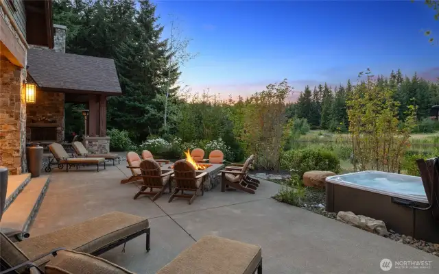Outdoor living space outside primary bedroom