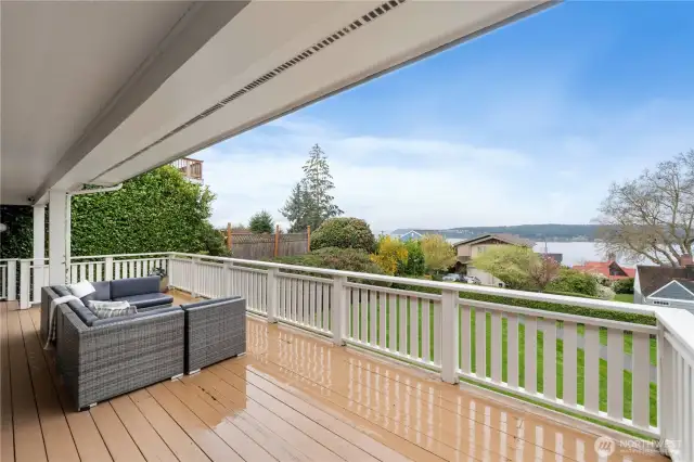 Picture yourself here with your favorite drink, a good book and views for days