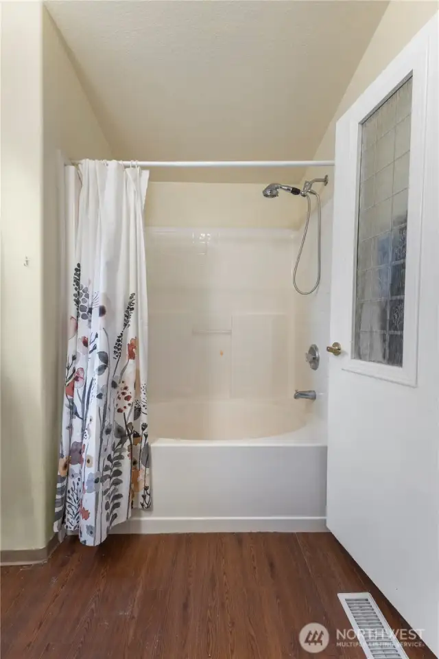 Soaking tub.
