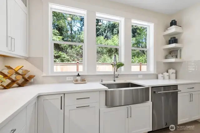 Photos from same plan, different community. Interior finishes may vary.