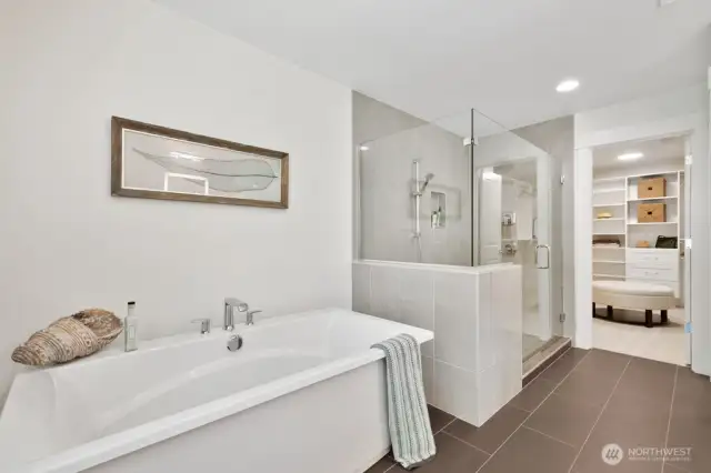Photos from same plan, different community. Interior finishes may vary.