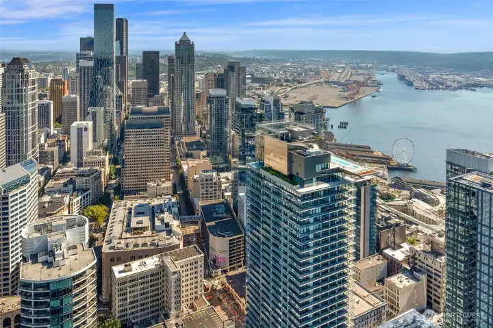 Welcome home to the most luxurious getaway in Seattle