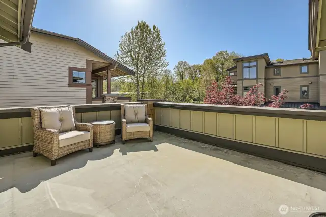 Private deck/balcony off primary bedroom