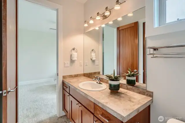 Upstairs Jack & Jill full bath