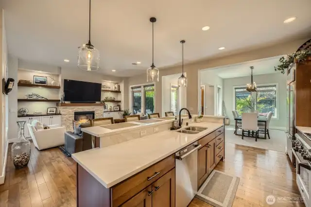 Enjoy your breakfast bar with recently updated quartz countertops