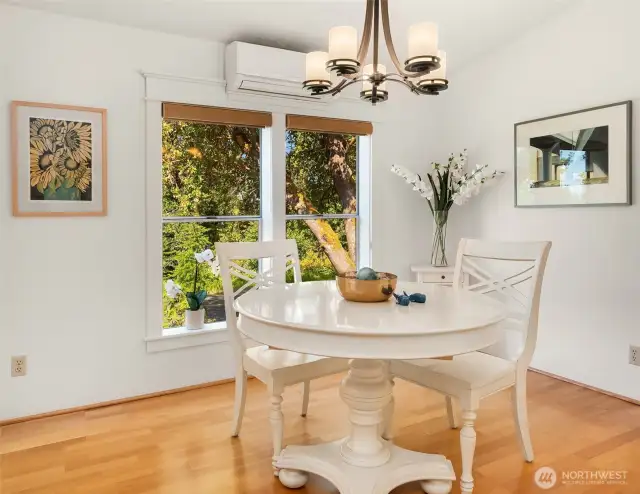 Dining nook is so sweet.