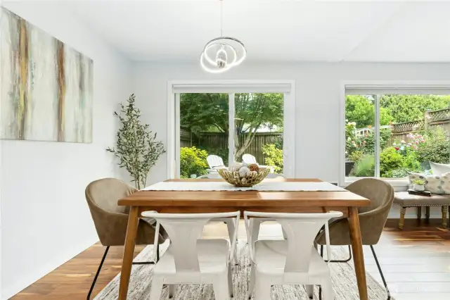 6-person dining space facing gardens