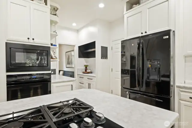 5 burner gas cooktop.