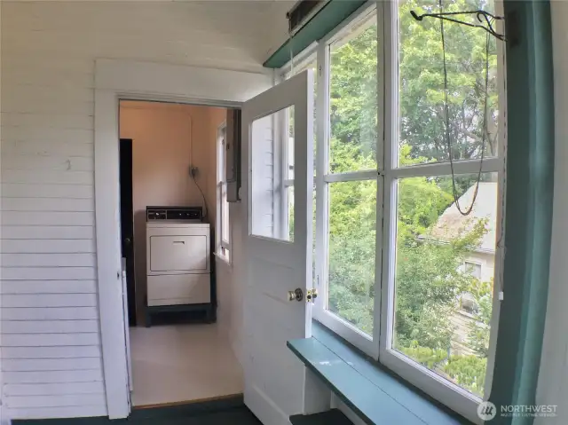 910 (upstairs unit)