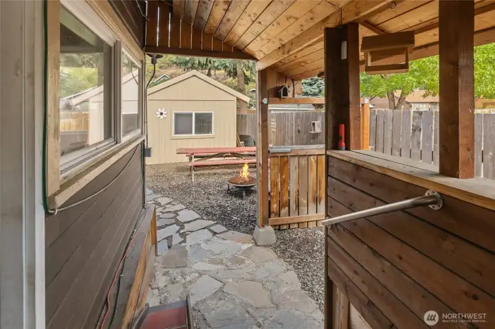 Nice covered back porch.