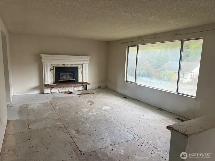 Living Room - upper level