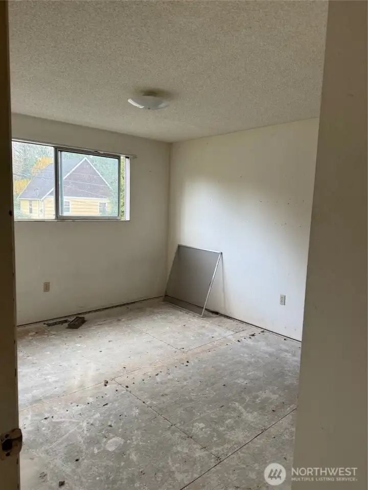 Bedroom 1 - upper level