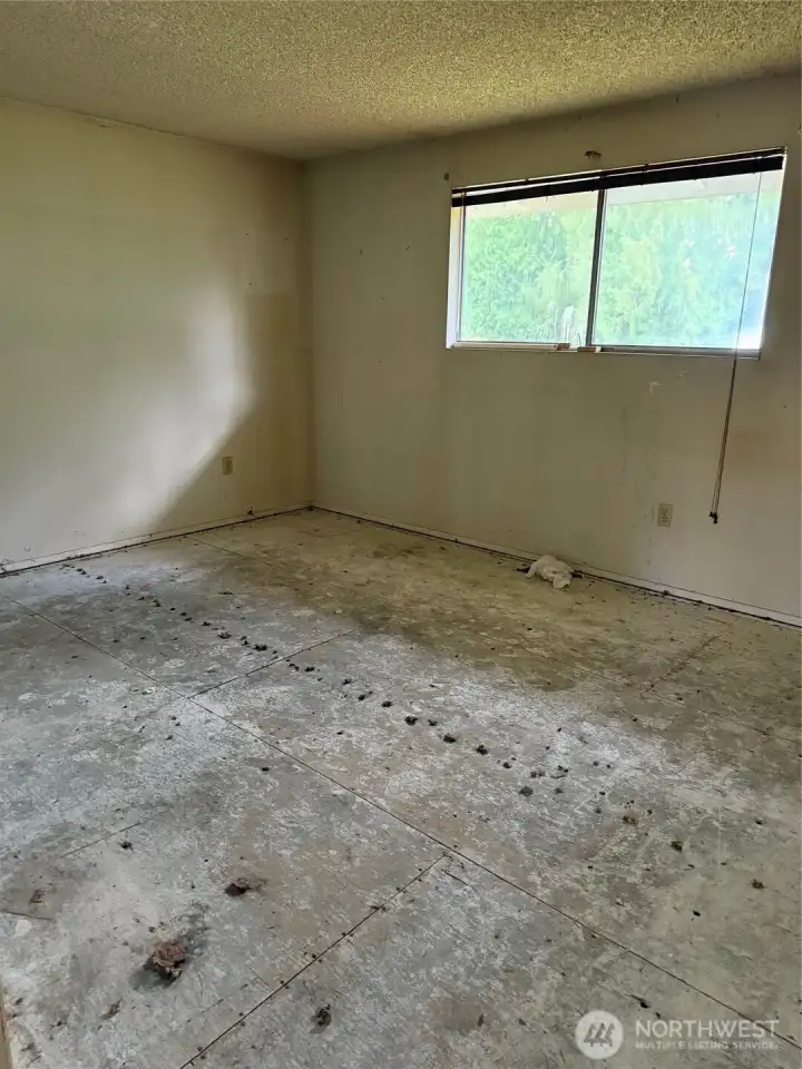 Bedroom 2 - upper level